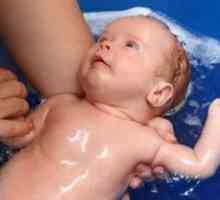 Pravilno kupanje novorođenčeta