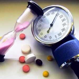 Hipertenzivna kriza: uzroci, vrste, simptomi, prva pomoć, rehabilitacija, prevencija