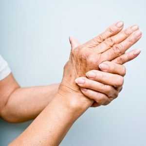Burst krvne žile u njegovim rukama: mogući uzroci, liječenje krhkost i kapilara krhkost
