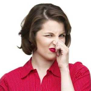 Uzroci i lijek kiselo miris sekreta kod žena